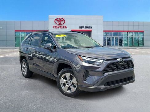 Certified 2025 Toyota RAV4 XLE AWD/4WD image 1