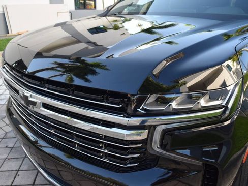 Used 2023 Chevrolet Suburban LT image 11