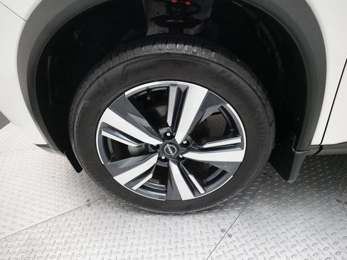 Used 2023 Nissan Rogue SL image 27