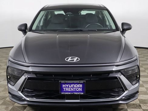 Used 2025 Hyundai Sonata SEL FWD image 12