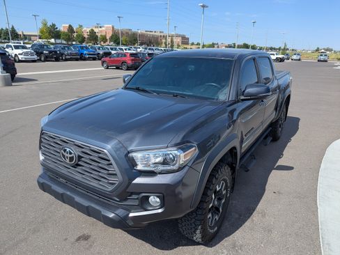 Used 2021 Toyota Tacoma TRD Off-Road AWD/4WD image 8
