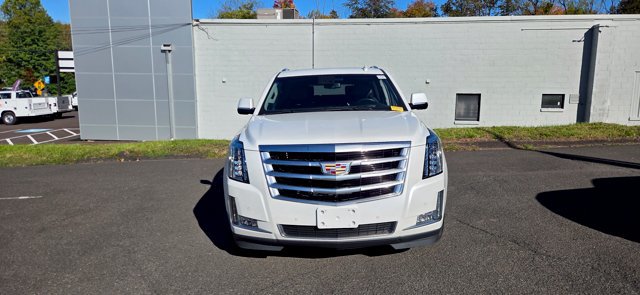 Used 2019 Cadillac Escalade ESV Luxury AWD/4WD image 2