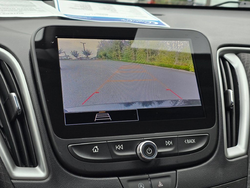 Used 2023 Chevrolet Malibu LT FWD image 21