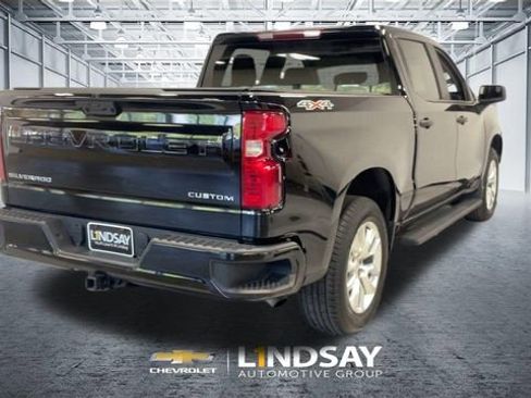 Used 2024 Chevrolet Silverado 1500 Custom image 9