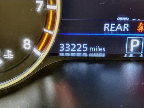 Used 2023 Nissan Altima 2.5 SR FWD image 19