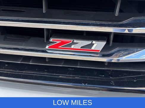 Used 2018 Chevrolet Silverado 1500 LT w/ Redline Edition image 10