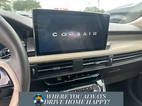 Certified 2023 Lincoln Corsair FWD w/ Equipment Group 101A image 16