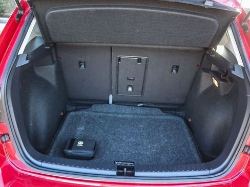 Used 2023 Volkswagen Taos SE image 37