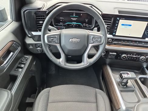Used 2024 Chevrolet Silverado 1500 RST w/ Redline Edition AWD/4WD image 11