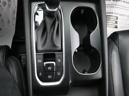 Used 2020 Hyundai Santa Fe Limited FWD image 17