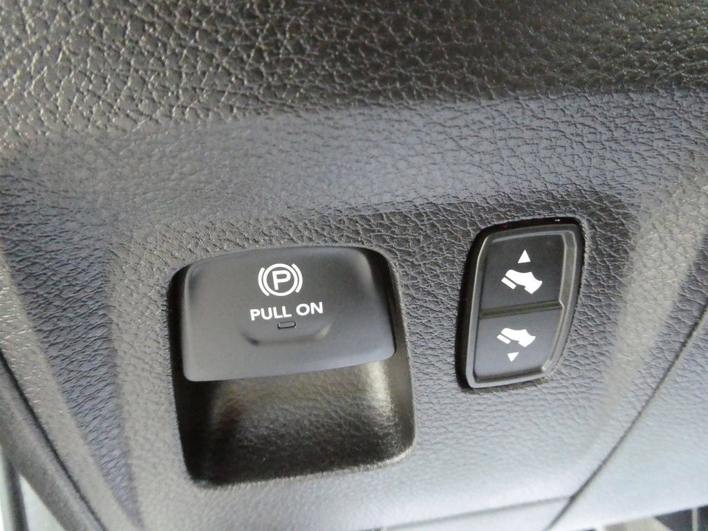 Used 2020 RAM 1500 Big Horn AWD/4WD image 27