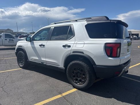 Used 2026 Honda Passport TrailSport image 4