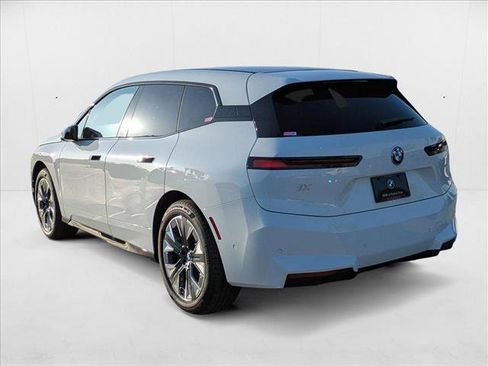 New 2026 BMW iX xDrive60 w/ Premium Package image 9