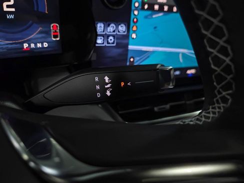 Used 2025 Chevrolet Equinox EV LT image 28