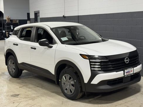 New 2026 Nissan Kicks S w/ Charging Package image 5