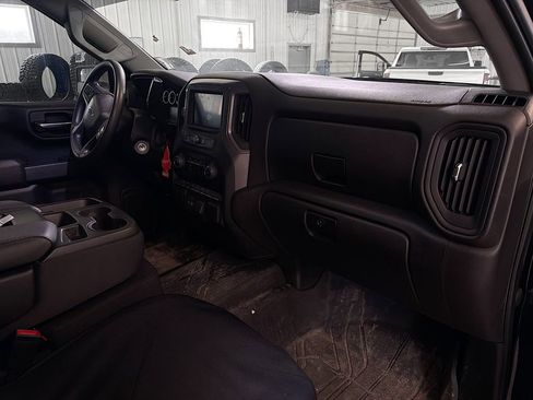 Used 2022 Chevrolet Silverado 1500 Custom Trail Boss w/ Safety Confidence Package AWD/4WD image 12