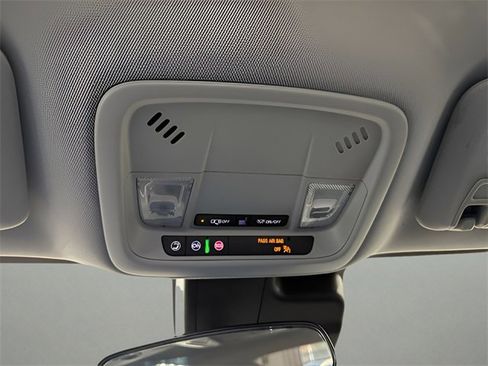 Used 2024 Chevrolet Malibu LT image 24