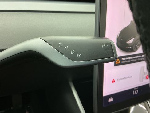 Used 2018 Tesla Model 3 Mid Range RWD image 36