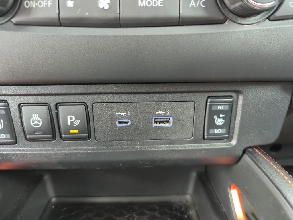 Used 2023 Nissan Frontier PRO-4X w/ Pro Convenience Package AWD/4WD image 38