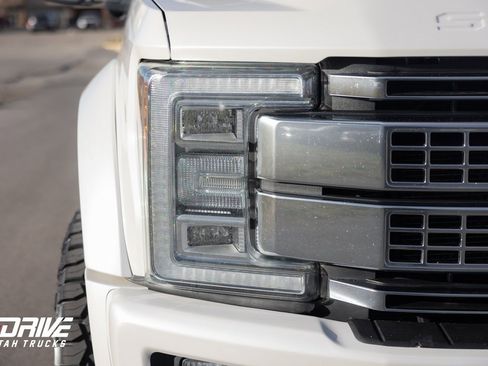 Used 2017 Ford F450 Platinum w/ Platinum Ultimate Package image 6