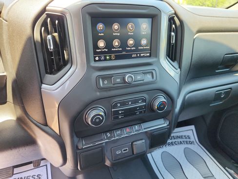 Used 2021 Chevrolet Silverado 1500 Custom Trail Boss AWD/4WD image 28