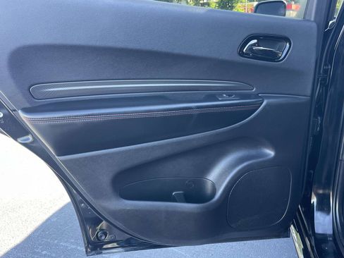 Used 2025 Dodge Durango GT RWD image 10
