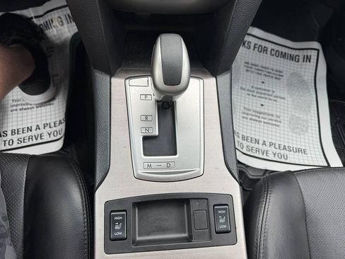 Used 2012 Subaru Outback 2.5i Limited AWD/4WD image 15