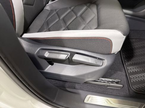New 2026 Volkswagen Atlas Peak Edition AWD/4WD image 38