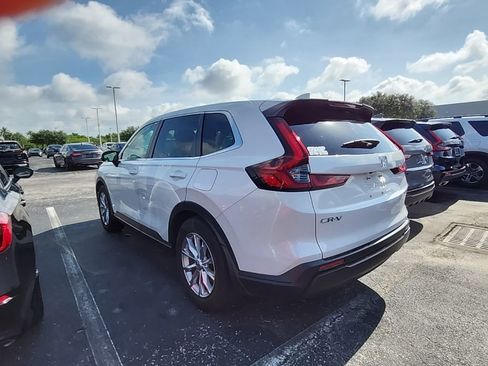 Used 2024 Honda CR-V EX image 6