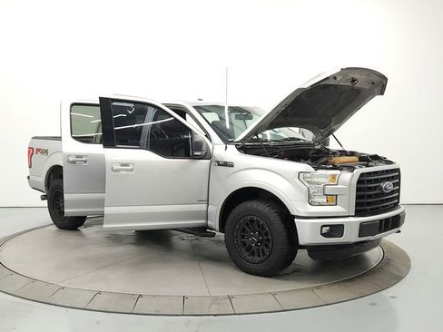 Used 2015 Ford F150 XLT w/ Equipment Group 302A Luxury image 9