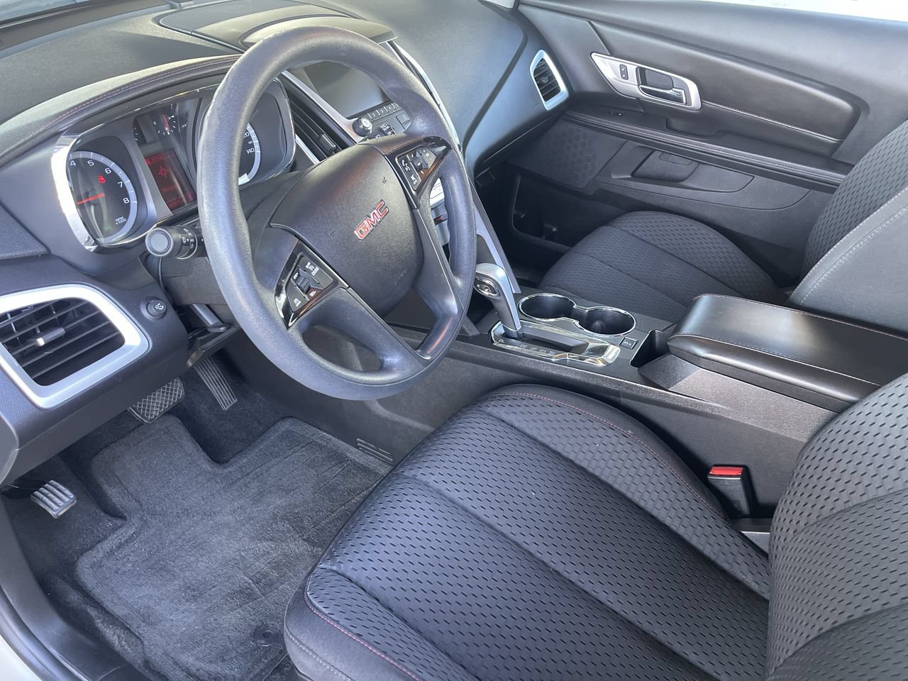 Used 2013 GMC Terrain SLE FWD image 10