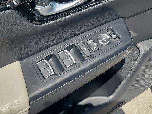 Used 2024 Honda CR-V EX-L image 29