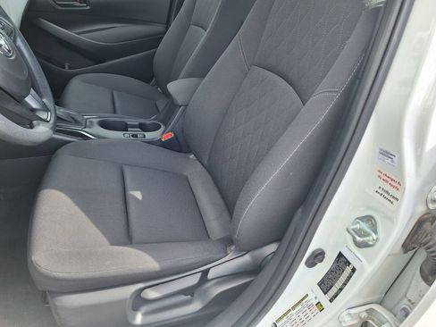 Used 2024 Toyota Corolla LE FWD image 10