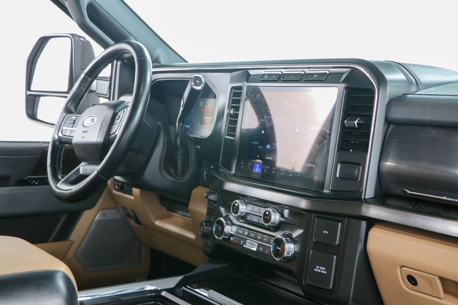 Used 2024 Ford F250 Lariat w/ Black Appearance Package AWD/4WD image 28