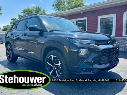 Used 2021 Chevrolet TrailBlazer RS w/ Convenience Package AWD/4WD image 1