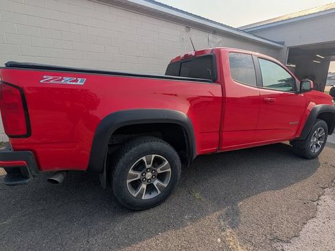 Used 2017 Chevrolet Colorado Z71 AWD/4WD image 4