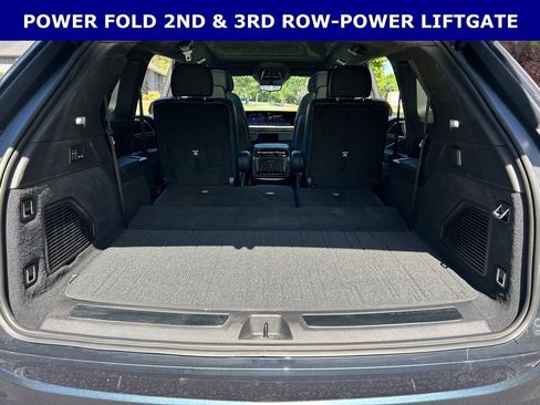 Used 2025 Cadillac Escalade IQ Luxury 2 w/ LPO, Premium Carpet Package AWD/4WD image 18