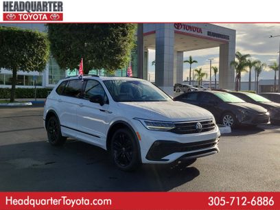 Used 2022 Volkswagen Tiguan SE R-Line