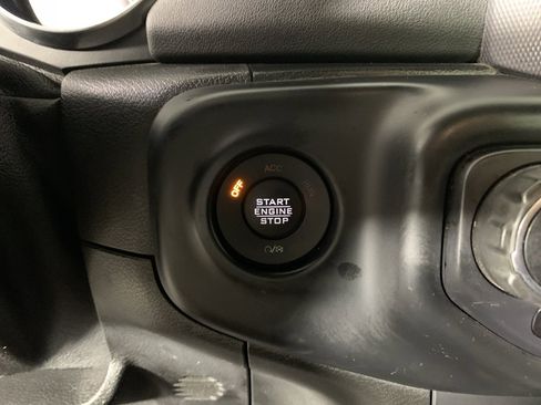 Used 2021 Jeep Wrangler Unlimited Sahara image 17