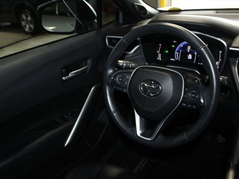 Used 2024 Toyota Corolla Cross AWD Hybrid w/ Convenience Package image 21