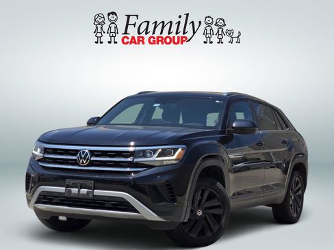 Used 2023 Volkswagen Atlas Cross Sport SE w/ Black Wheel Package FWD image 1