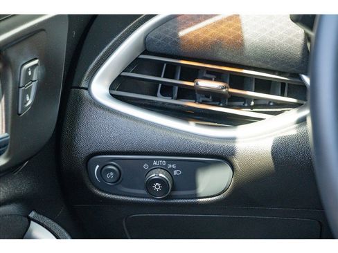 Used 2025 Chevrolet Malibu RS w/ LPO, Floor Liner Package FWD image 10