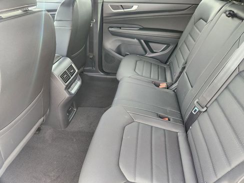 New 2026 Volkswagen Atlas Cross Sport SEL R-Line image 18