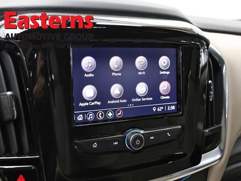 Used 2022 Chevrolet Traverse LS AWD/4WD image 18