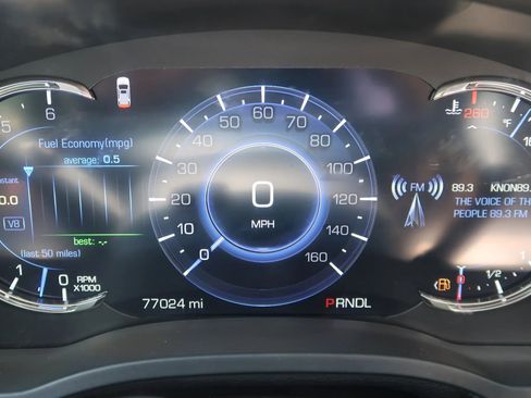 Used 2018 Cadillac Escalade Luxury image 41