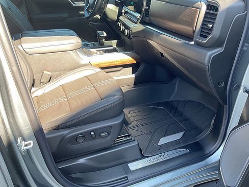 New 2026 Chevrolet Silverado 1500 High Country w/ High Country Premium Package image 18