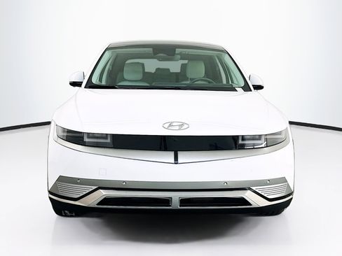 Used 2023 Hyundai Ioniq 5 Limited image 2