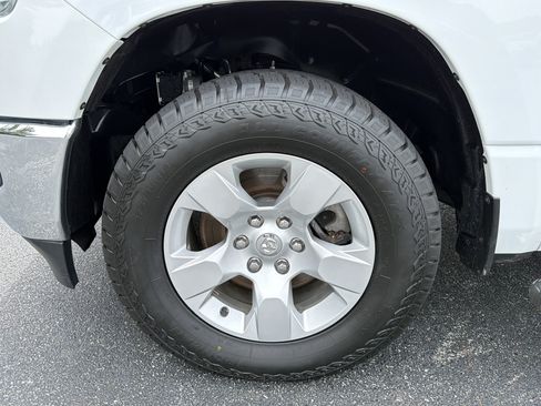 Used 2020 RAM 1500 Big Horn AWD/4WD image 11