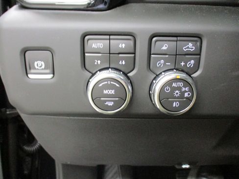 New 2026 GMC Sierra 1500 Denali w/ Denali Reserve Package image 40