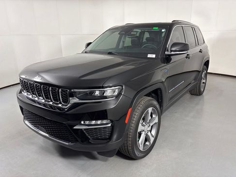 Used 2022 Jeep Grand Cherokee Limited 4xe AWD/4WD image 4